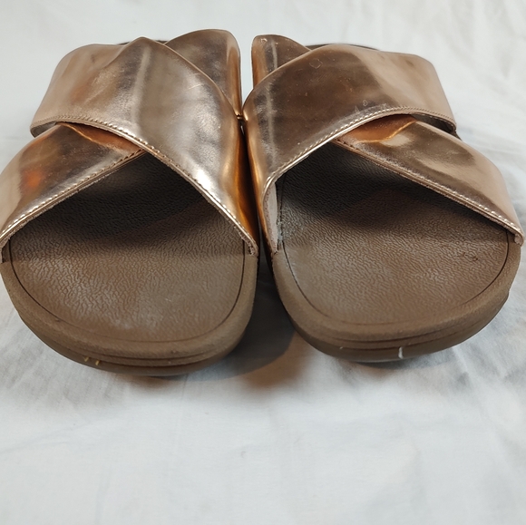FitFlop Lulu Rose Gold Criss Cross Slide Sandals 8 - Picture 3 of 9